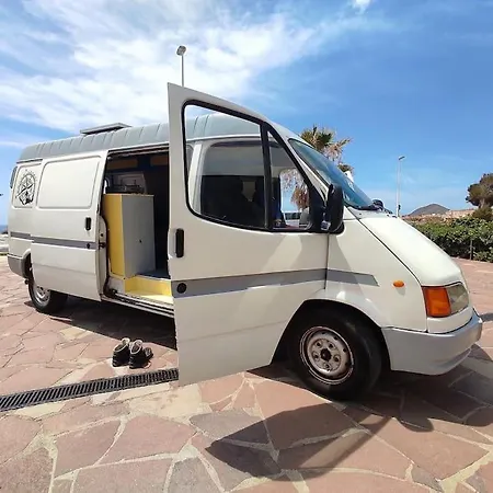 Slow-life Campervan, Kueche, Dusche, Queen-size Bett, Solar Apartment