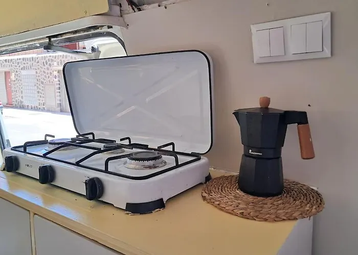 Slow-life Campervan, Kueche, Dusche, Queen-size Bett, Solar Апартаменты *